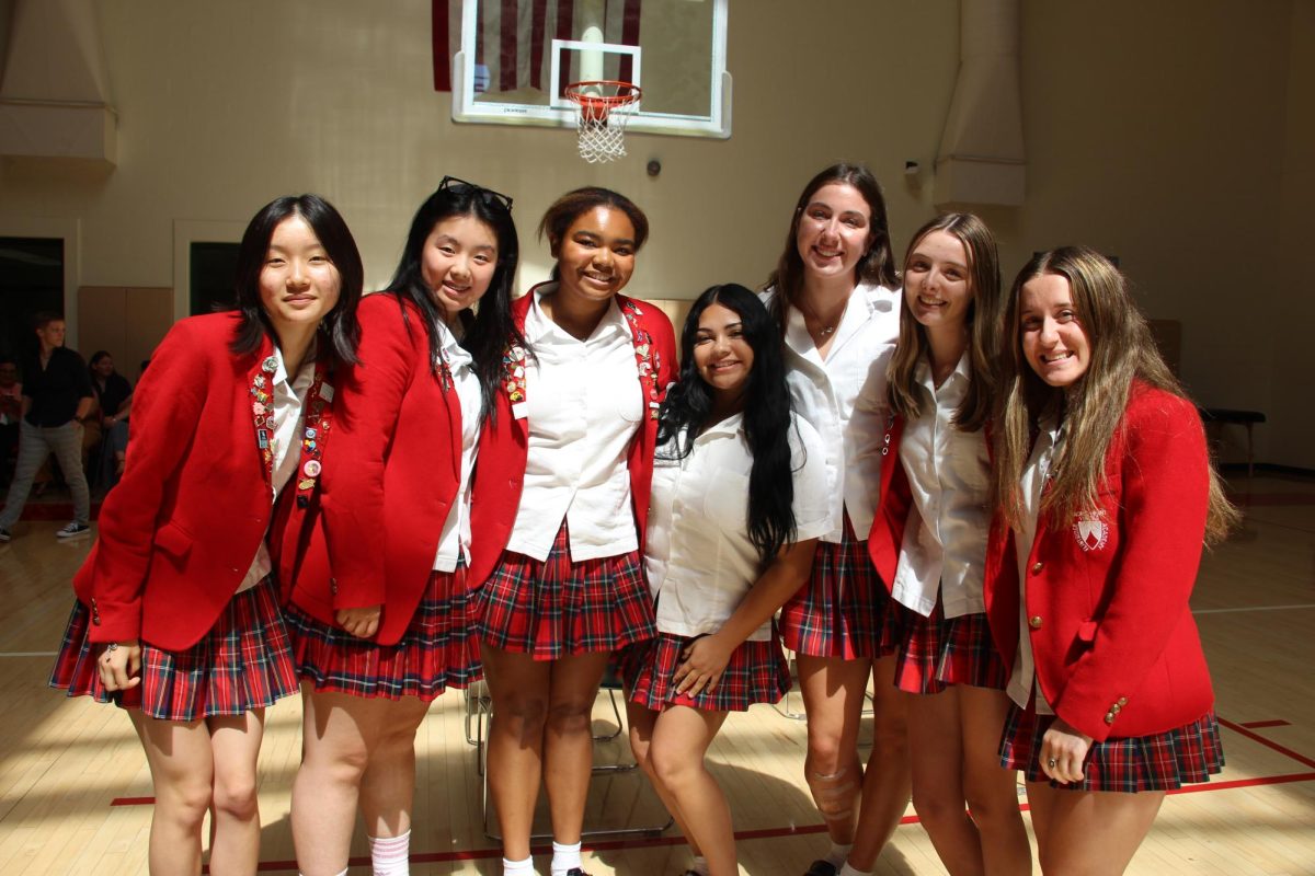 Members of ASB '26 pose for a picture at Monday’s Pillars assembly. Photo by Ms. Millett. 

